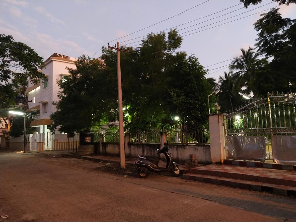 Mayurapriya Inn チェンナイ エクステリア 写真