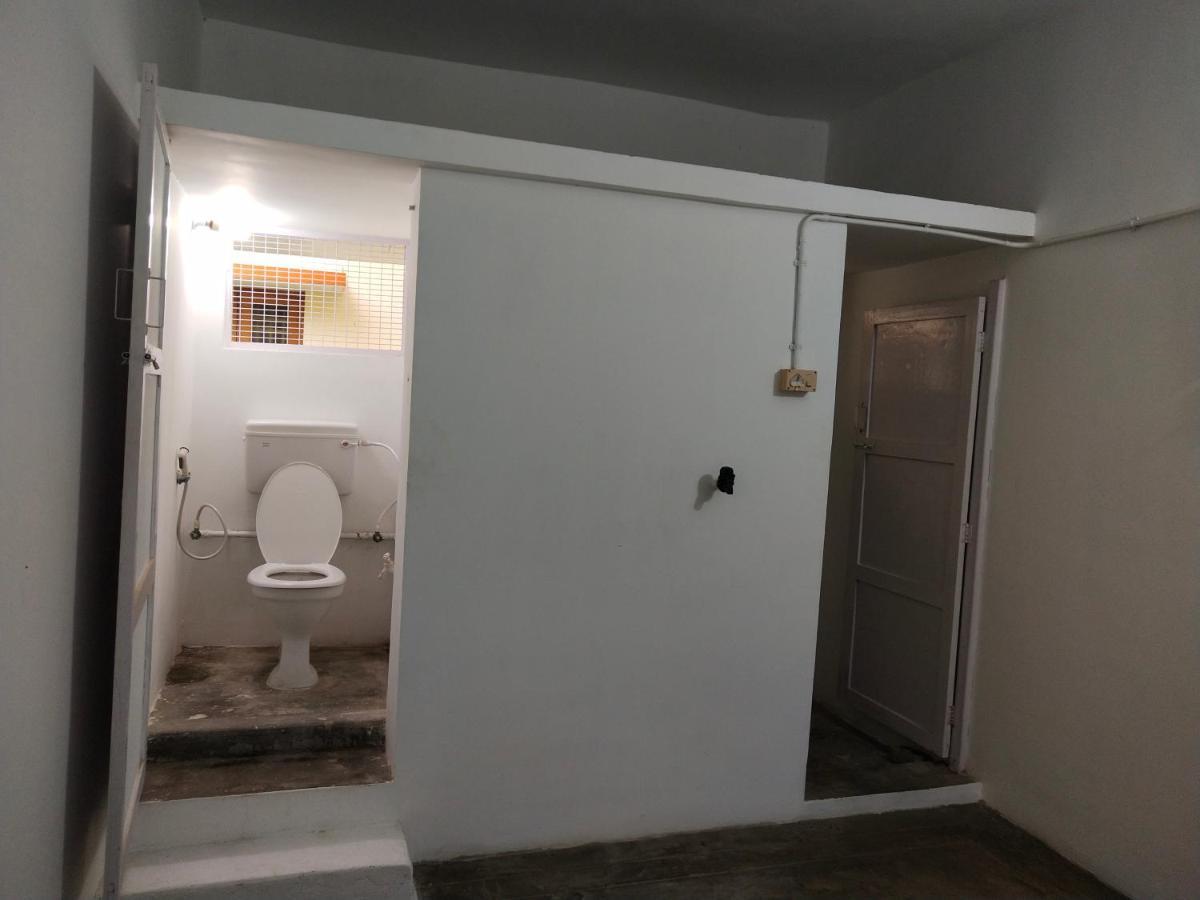Mayurapriya Inn チェンナイ エクステリア 写真