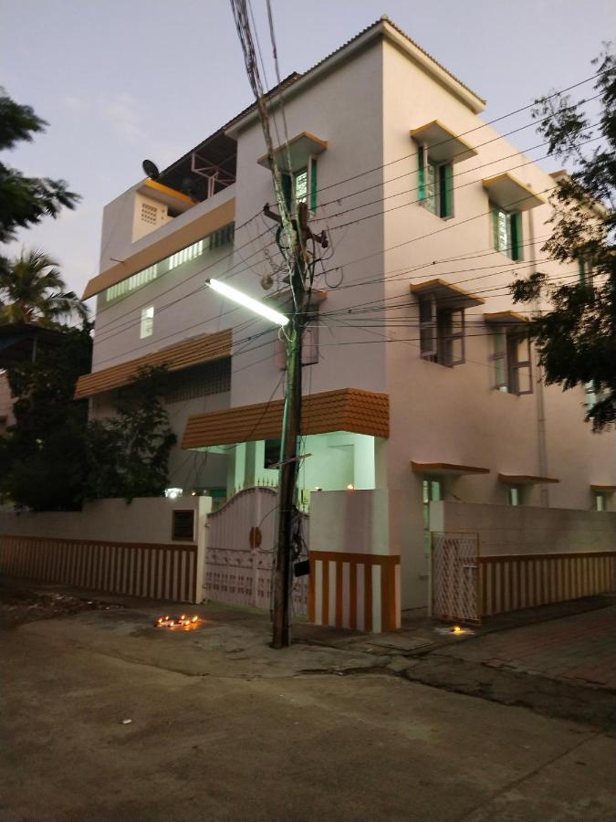 Mayurapriya Inn チェンナイ エクステリア 写真