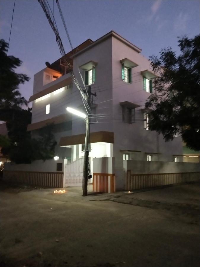Mayurapriya Inn チェンナイ エクステリア 写真